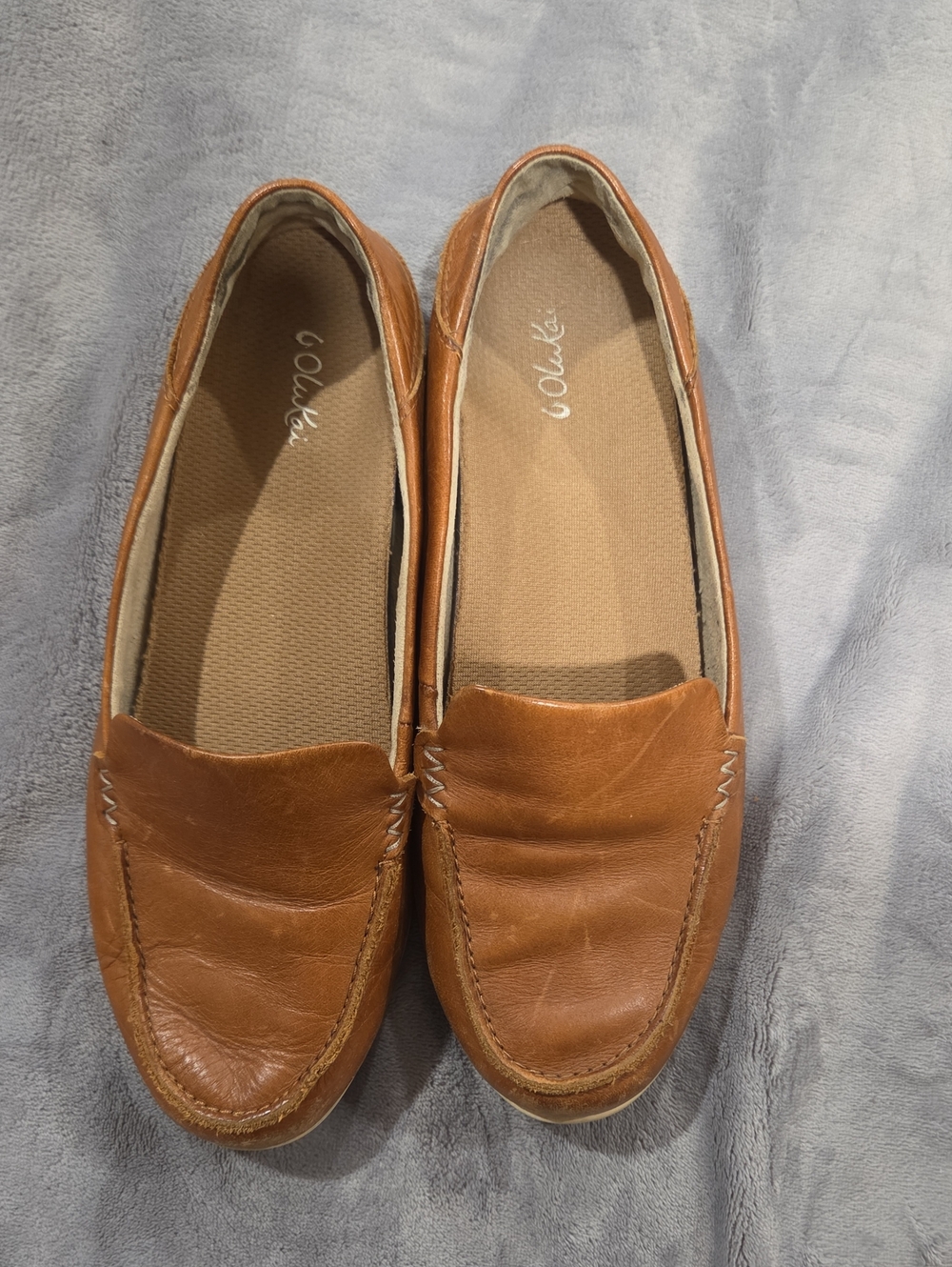OluKai Women's Tan Leather Loafers